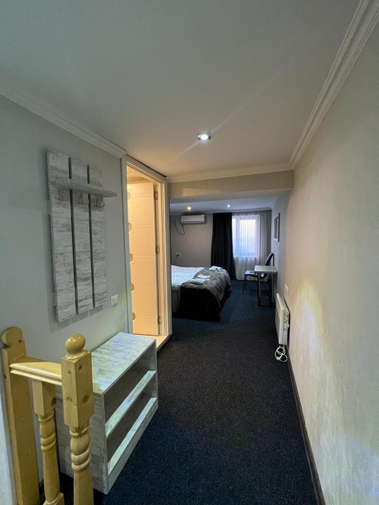 Elno Hotel Tbilissi Extérieur photo