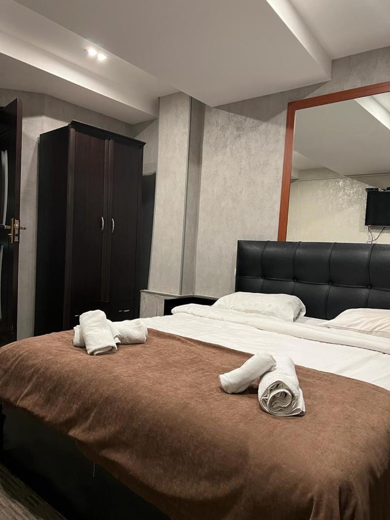 Elno Hotel Tbilissi Extérieur photo