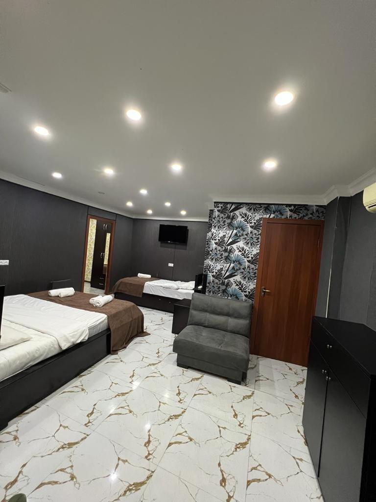 Elno Hotel Tbilissi Extérieur photo
