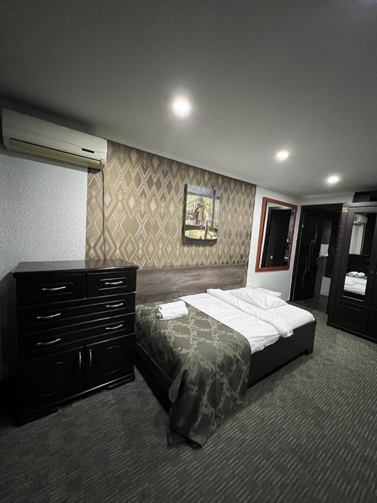 Elno Hotel Tbilissi Extérieur photo