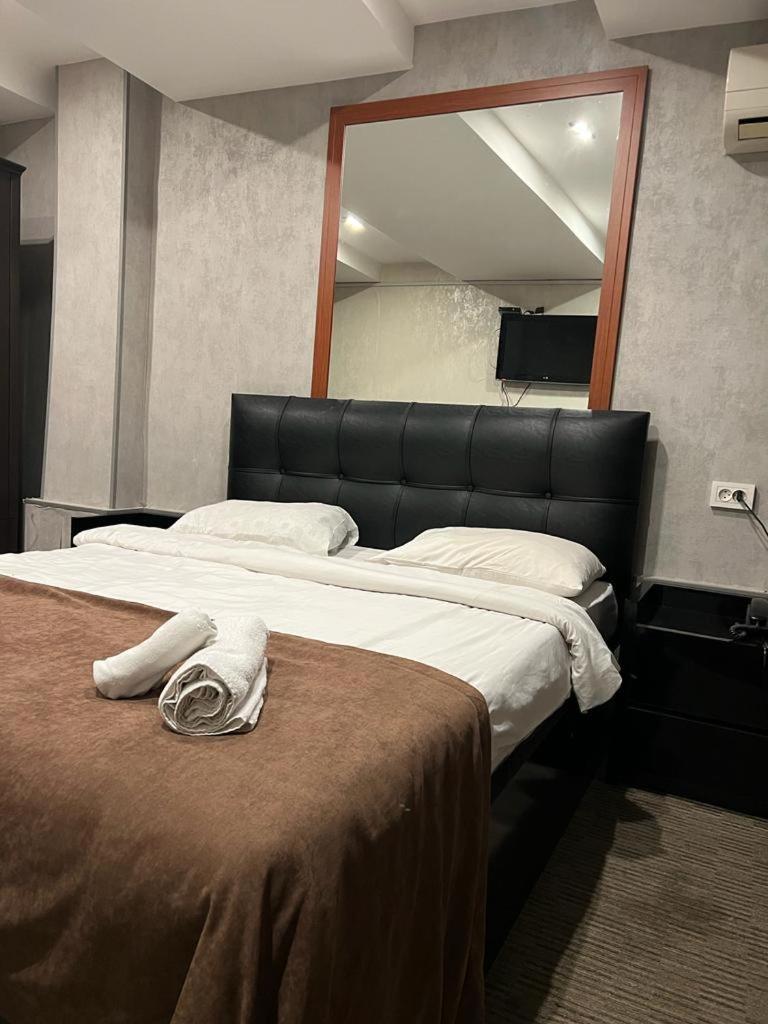 Elno Hotel Tbilissi Extérieur photo