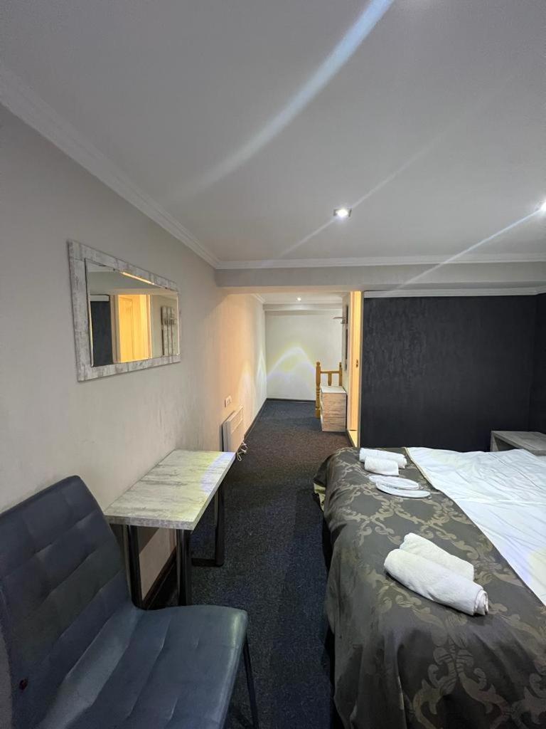 Elno Hotel Tbilissi Chambre photo